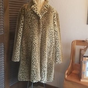 Gorgeous Faux Leopard Fur Coat
